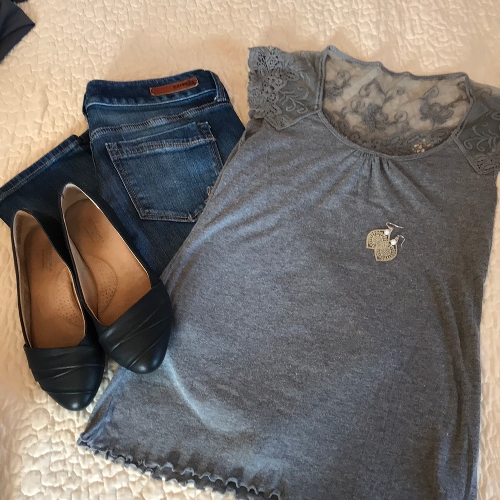 Adorable gray top